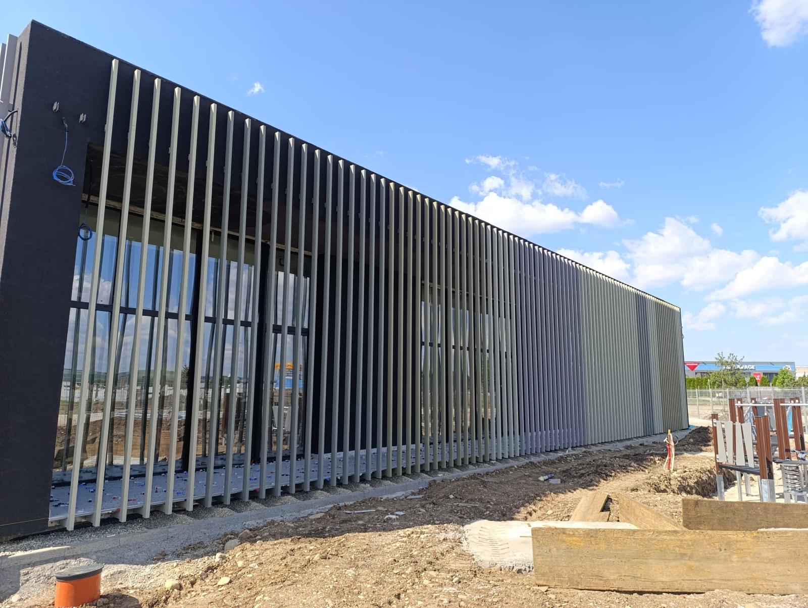 Gradinita Mercedes Star Assembly Sebes – fatade ventilate