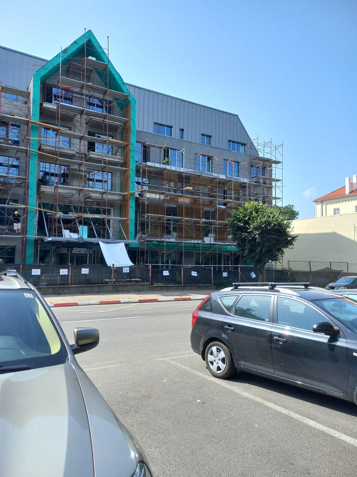 Hotel Mercure Sibiu Arsenal – fatada ventilata